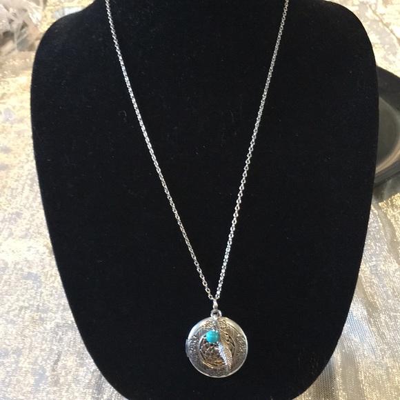 Aromatherapy essential oils diffuser necklace - Picture 3 of 7